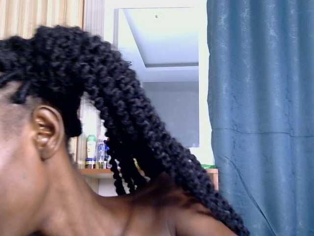 LupitaLion live cam on BongaCams