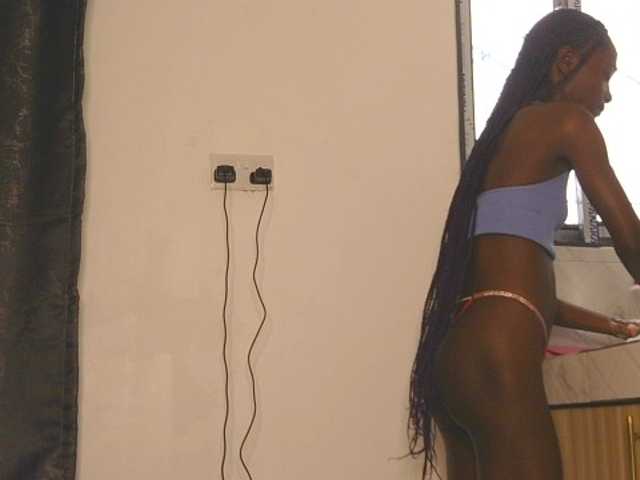 LupitaLion live cam on BongaCams