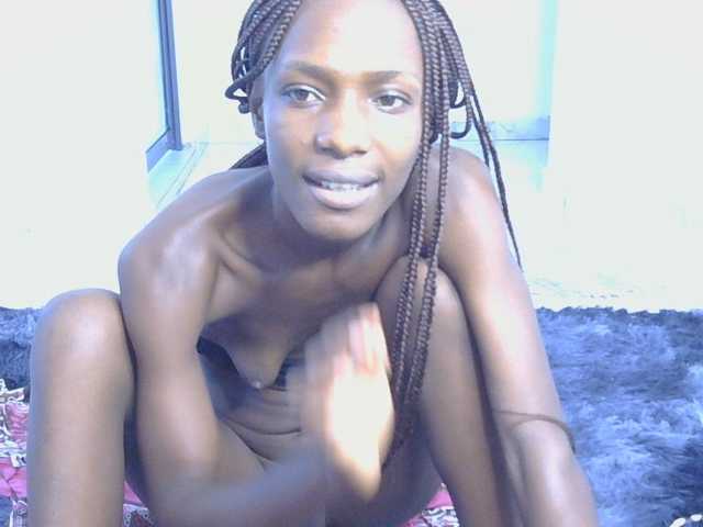 LupitaLion live cam on BongaCams