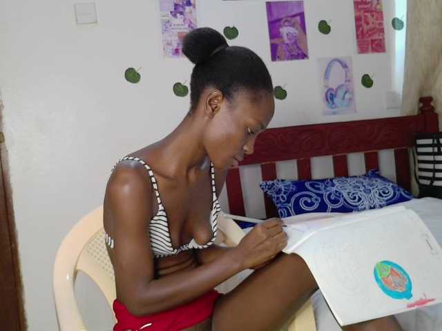 LupitaLion live cam on BongaCams