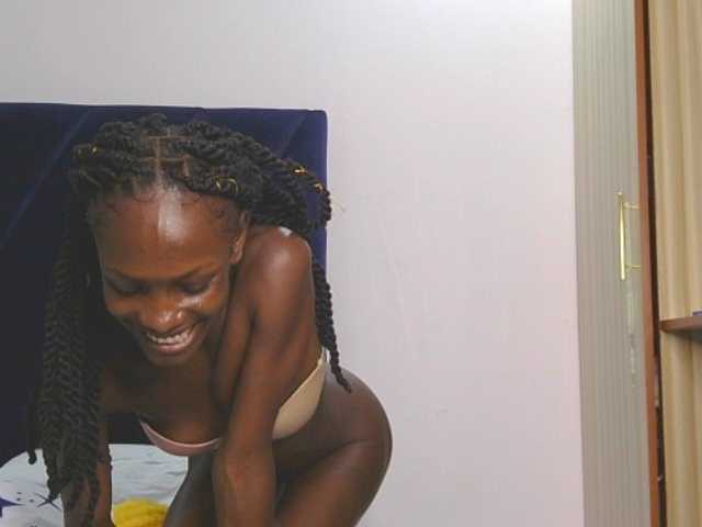 LupitaLion live cam on BongaCams