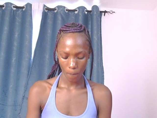 LupitaLion live cam on BongaCams