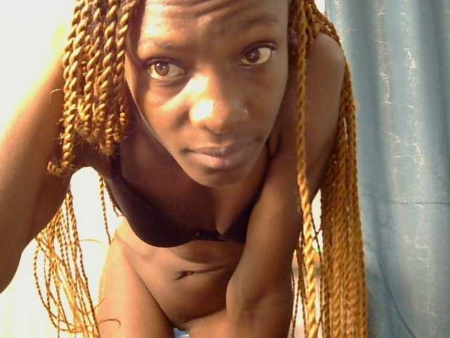 LupitaLion live cam on BongaCams