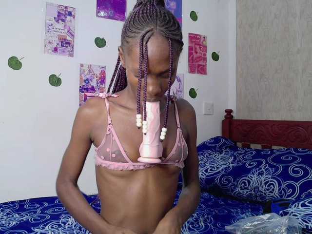 LupitaLion live webcam show