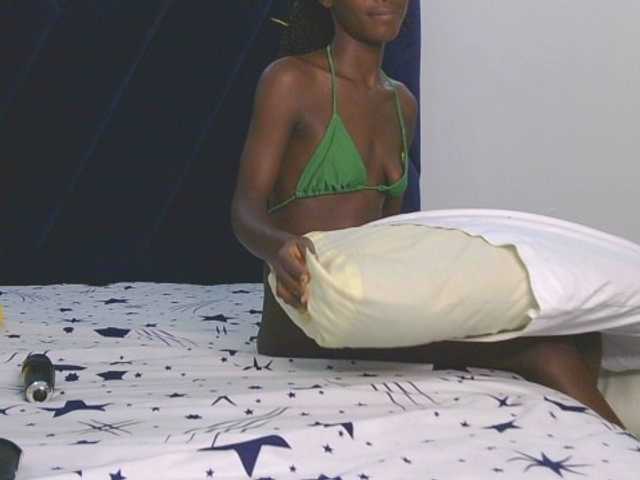 LupitaLion live cam on BongaCams