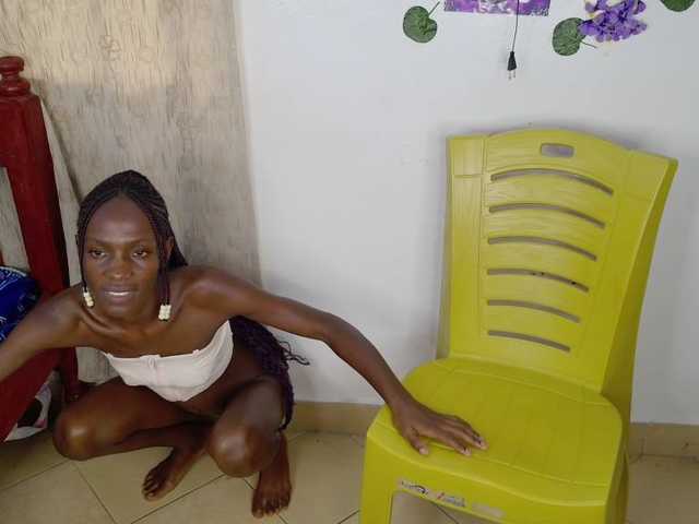 LupitaLion live webcam show