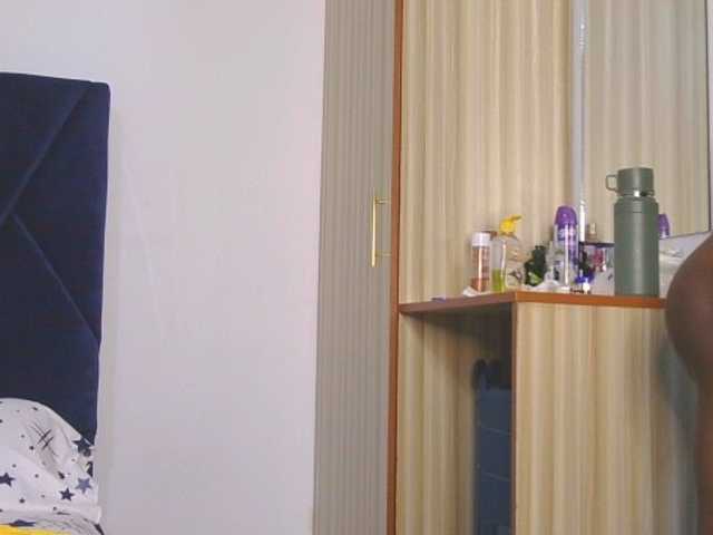 Lupita_L live cam preview