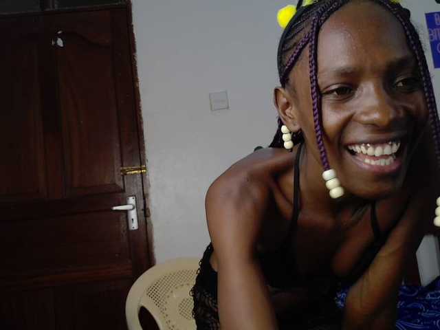 LupitaLion live webcam show