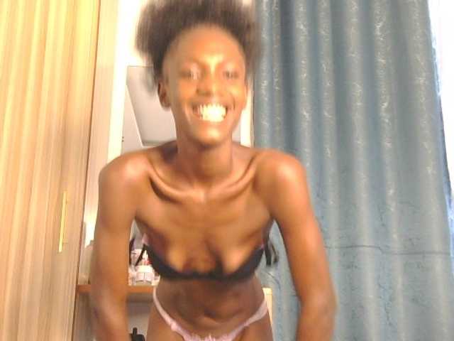 LupitaLion live cam on BongaCams