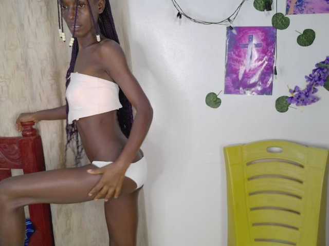 LupitaLion live cam on BongaCams
