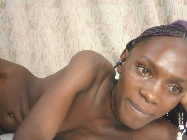 LupitaLion live cam on BongaCams