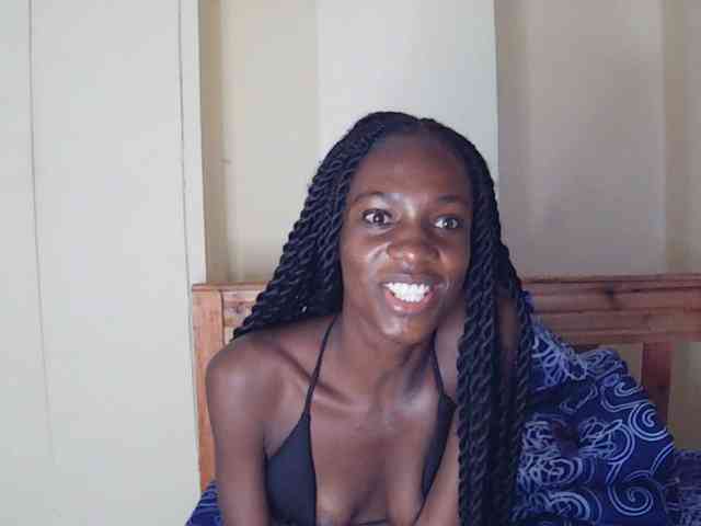 Model: LupitaLyon