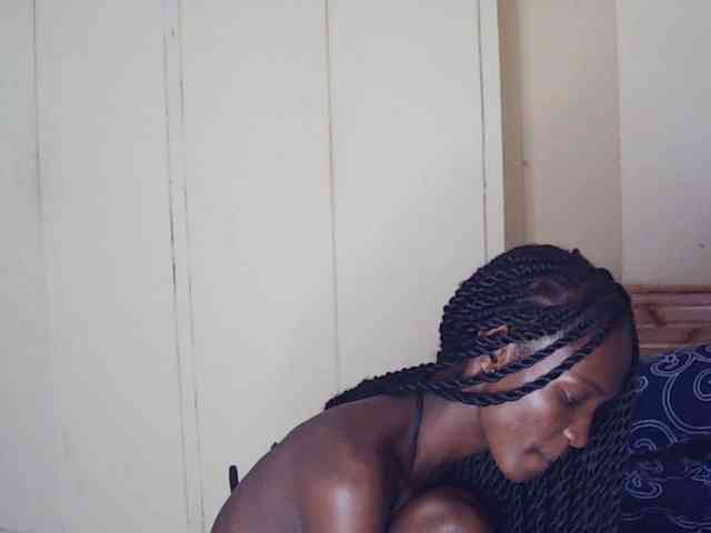 Model: LupitaLyon