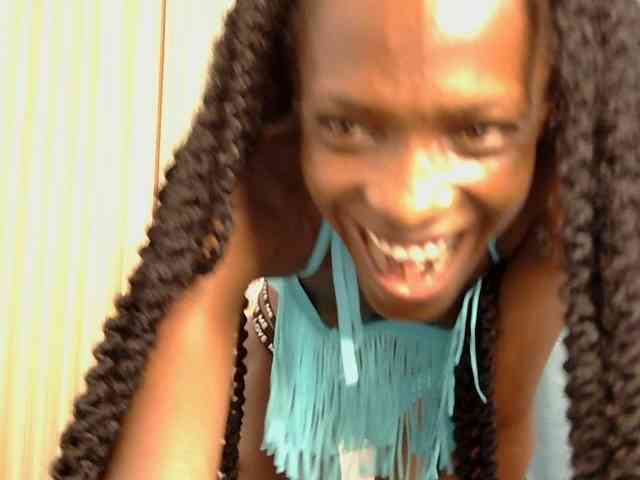 LupitaLyon webcam
