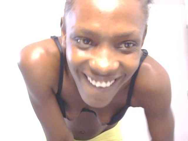 LupitaLyon webcam