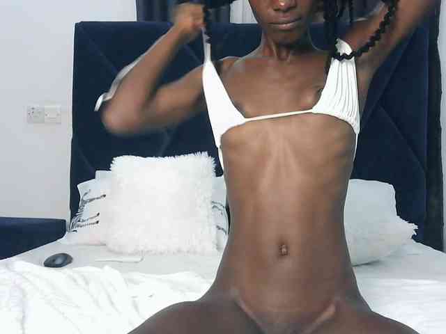 Model: LupitaLyon