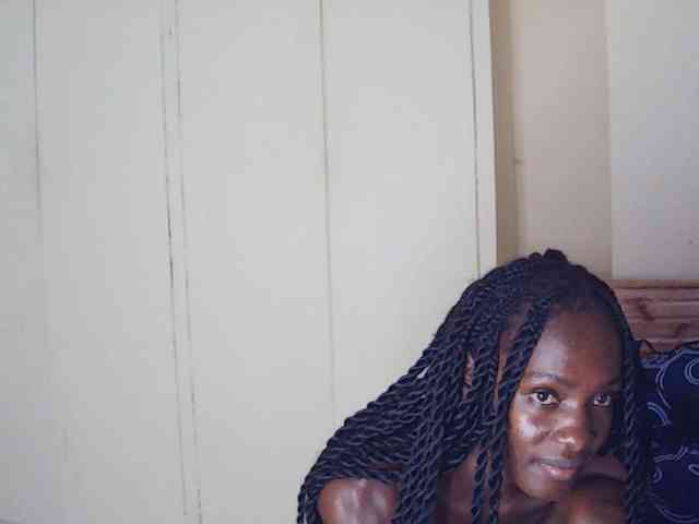 Model: LupitaLyon
