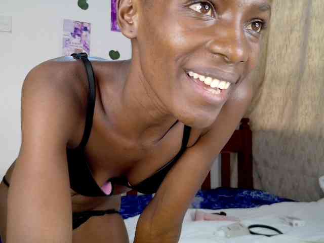 Model: LupitaLyon