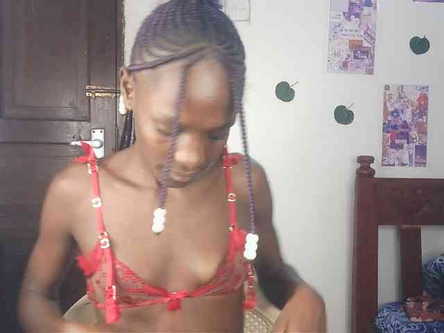 Model: LupitaLyon