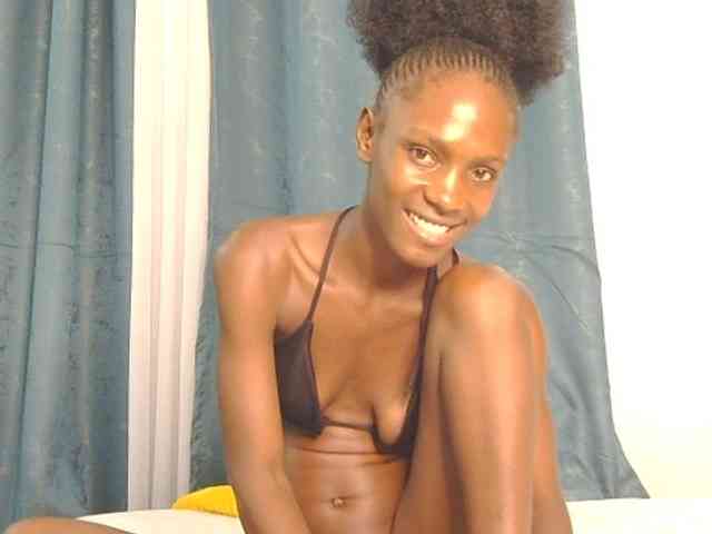 Lupita_L webcam