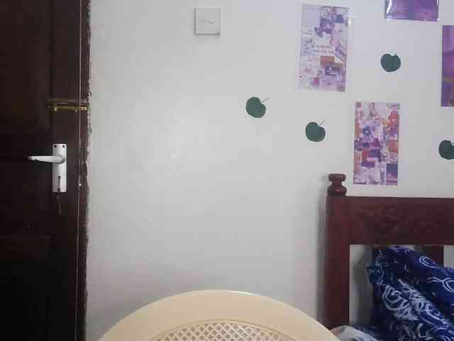 LupitaLyon webcam