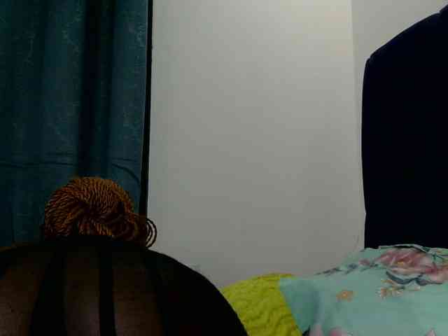 LupitaLyon webcam