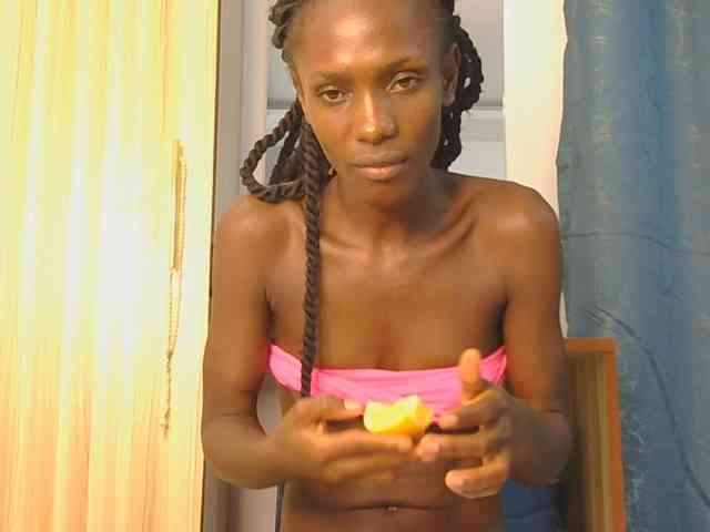 模特: Lupita_L