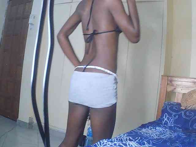 LupitaLyon webcam
