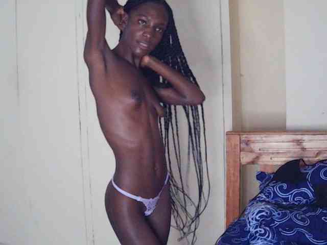 Model: LupitaLyon