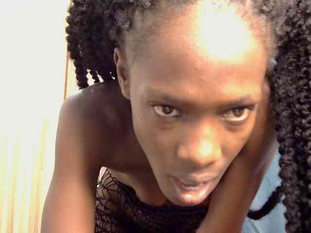 Model: LupitaLyon