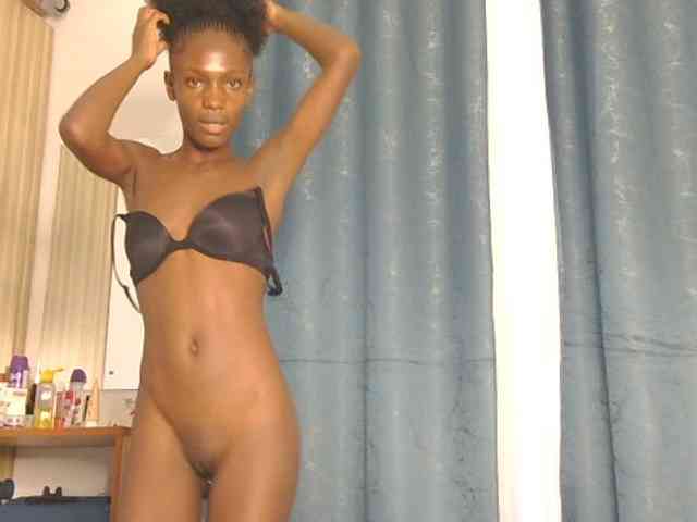 Lupita_L webcam