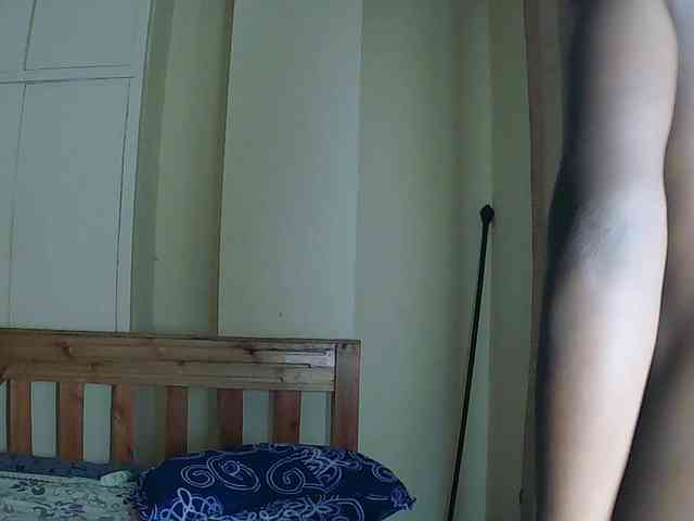 LupitaLyon webcam