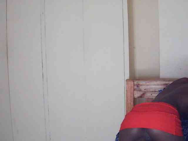 LupitaLyon webcam