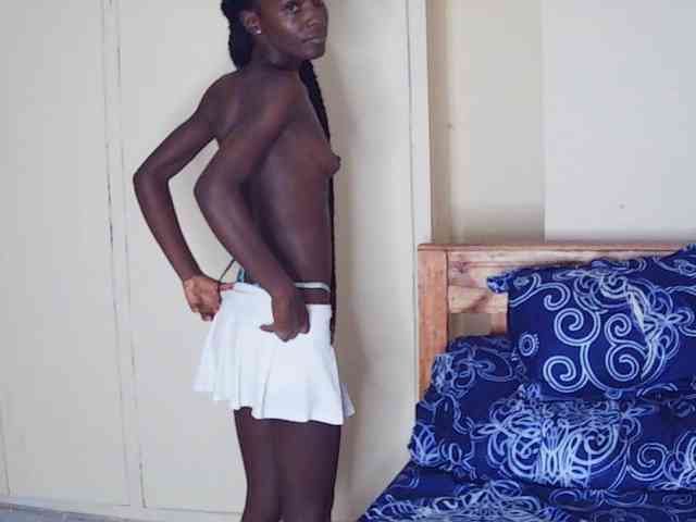 Model: LupitaLyon