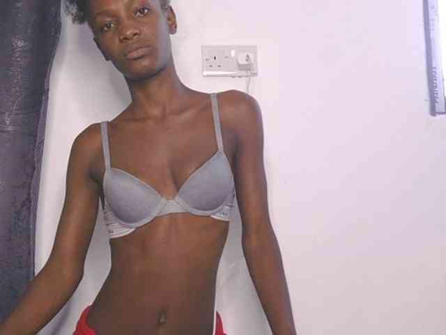 Lupita_L webcam