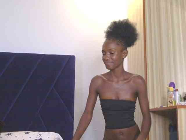 Lupita_L webcam