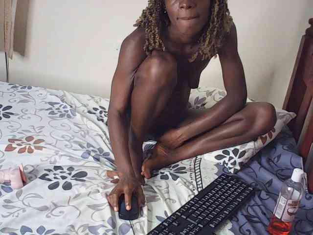 Model: LupitaLyon
