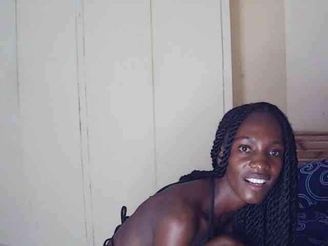 Model: LupitaLyon