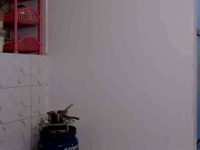 LupitaLyon webcam