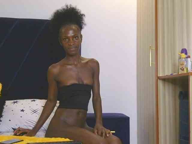 Lupita_L webcam