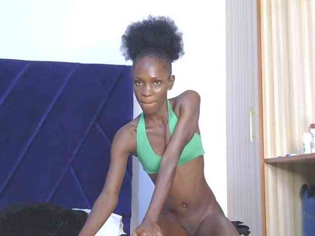 Lupita_L webcam