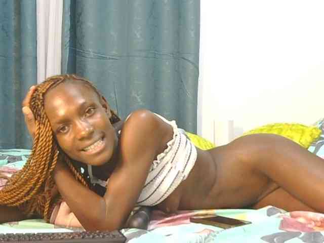LupitaLion Live Webcam on BongaCams