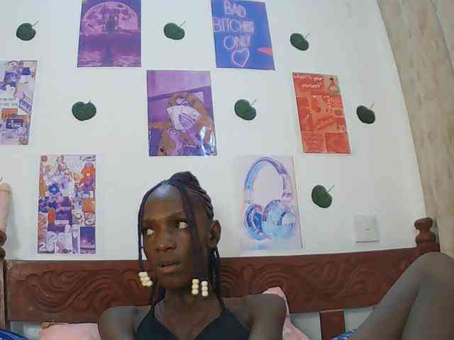 LupitaLyon webcam