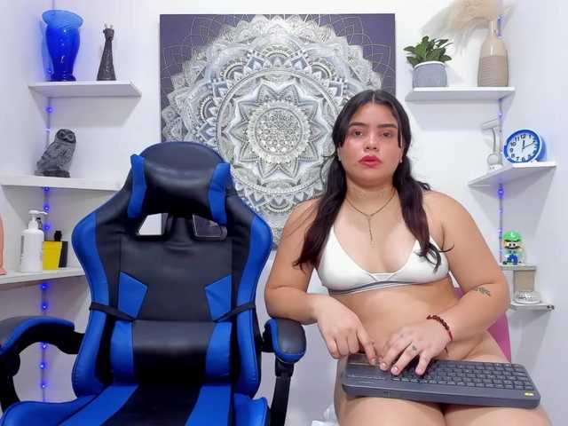 AuroraRinaldi's BongaCams show and profile