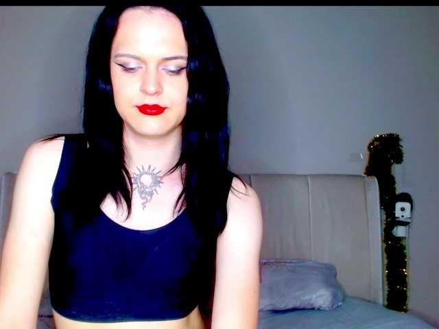 Flora483 live webcam show