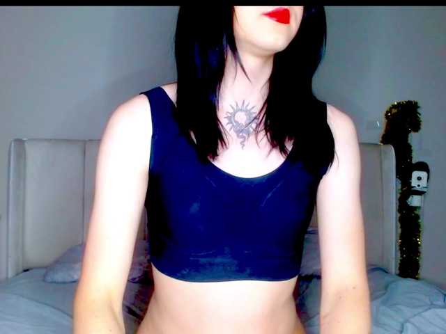Flora483 live webcam show