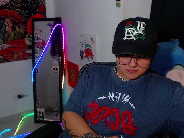 franki-reich live cam on BongaCams