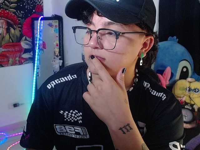 franki-reich live cam on BongaCams