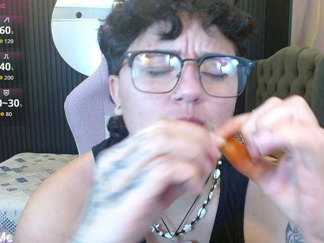 franki-reich live cam on BongaCams