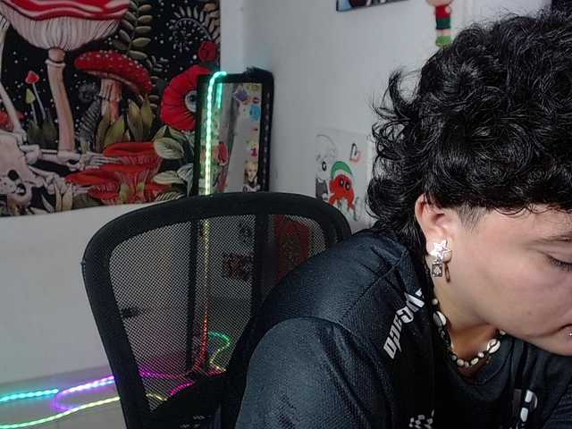 franki-reich live cam on BongaCams